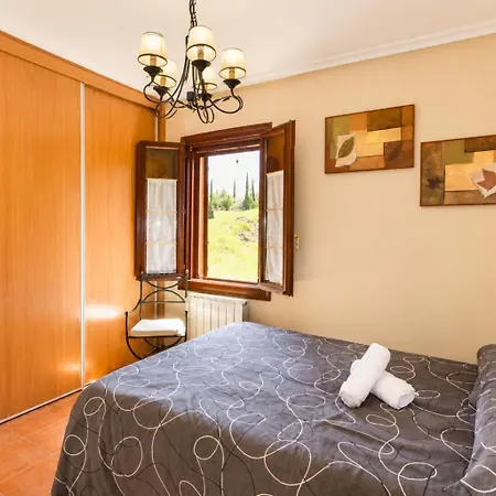 Encantadora Casa Con Espectaculares Vistas * Ajo