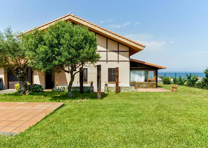 Hébergement de vacances Encantadora Casa Con Espectaculares Vistas Ajo