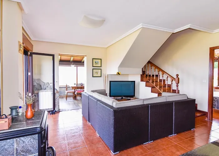 Encantadora Casa Con Espectaculares Vistas * Ajo