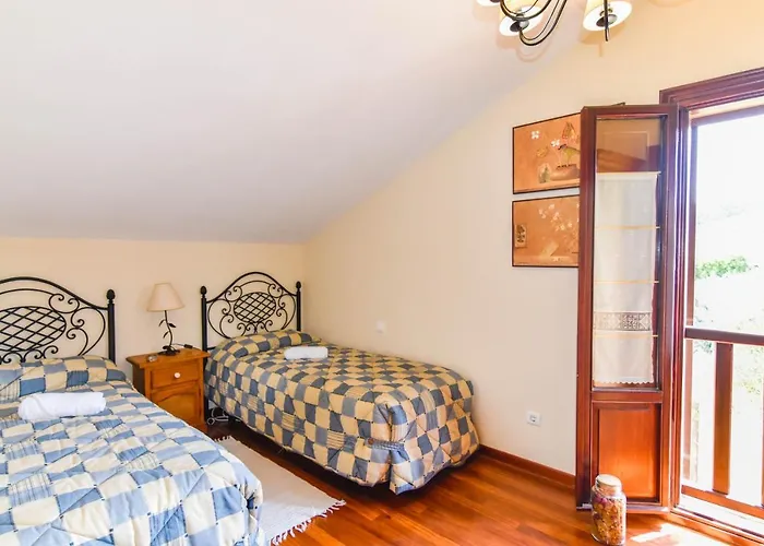 Encantadora Casa Con Espectaculares Vistas * Ajo